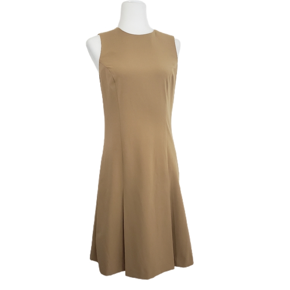 Mary McFadden Tan Knee Legnth Fit to Flare Pleated Dress Size 6.